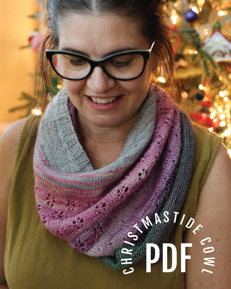 Christmastide cowl pattern